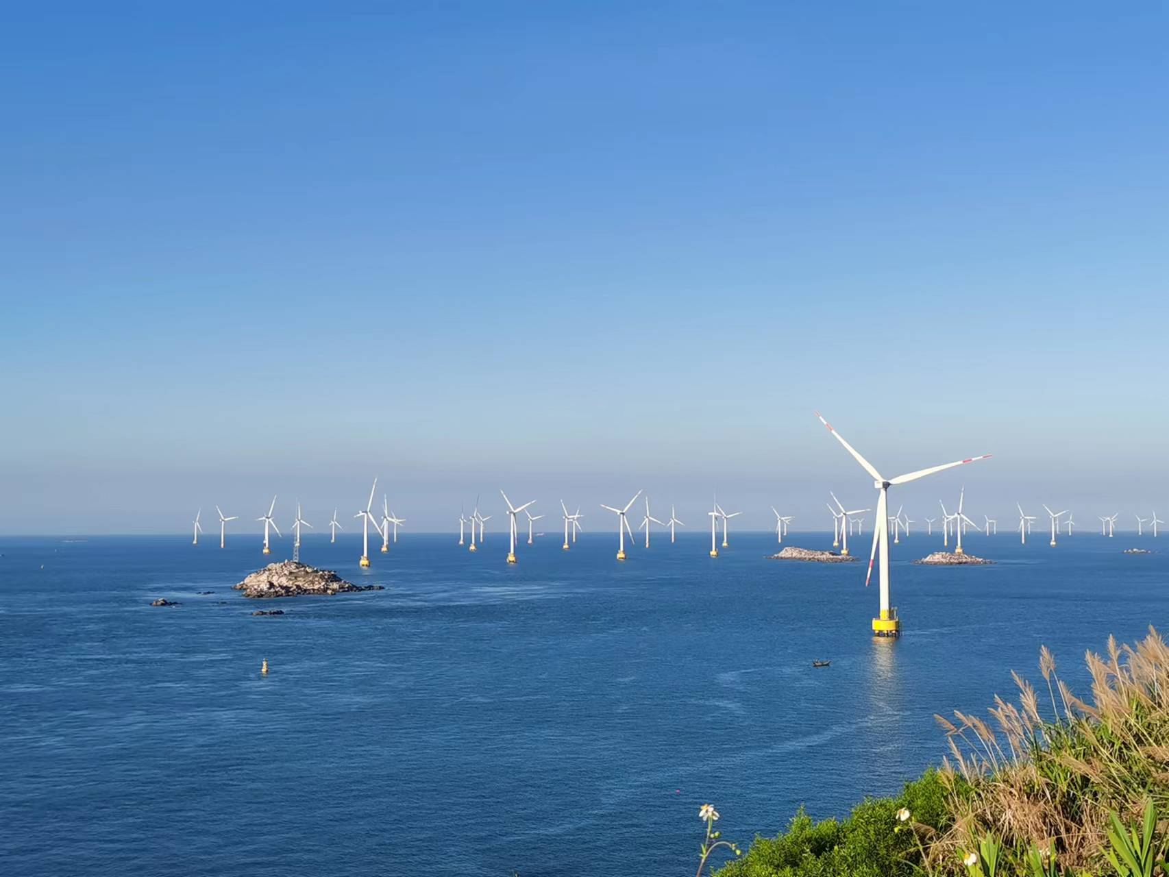成功中標(biāo)“華潤電力連江外海70萬千瓦海上風(fēng)電場項(xiàng)目海域使用論證與環(huán)境影響評價(jià)、海洋水文觀測及海纜桌面路由技術(shù)服務(wù)”.jpg